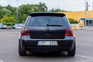 6 tips for stunning car photos-Autolevi-peer-to-peer-car-rental-back