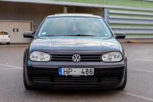 6 tips for stunning car photos-Autolevi-peer-to-peer-car-rental-front