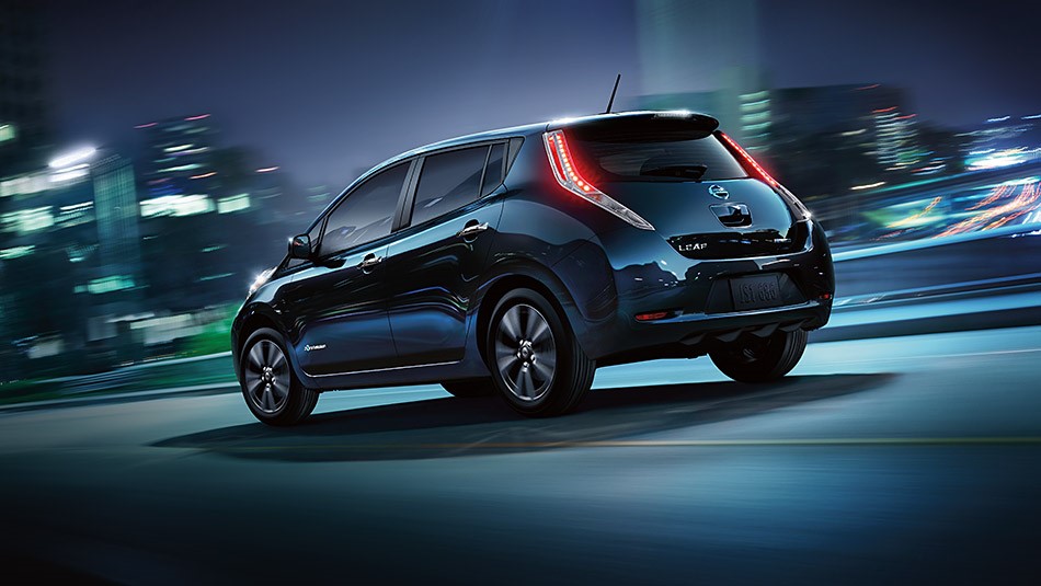 Top 10 Electrical cars with best driving range-5