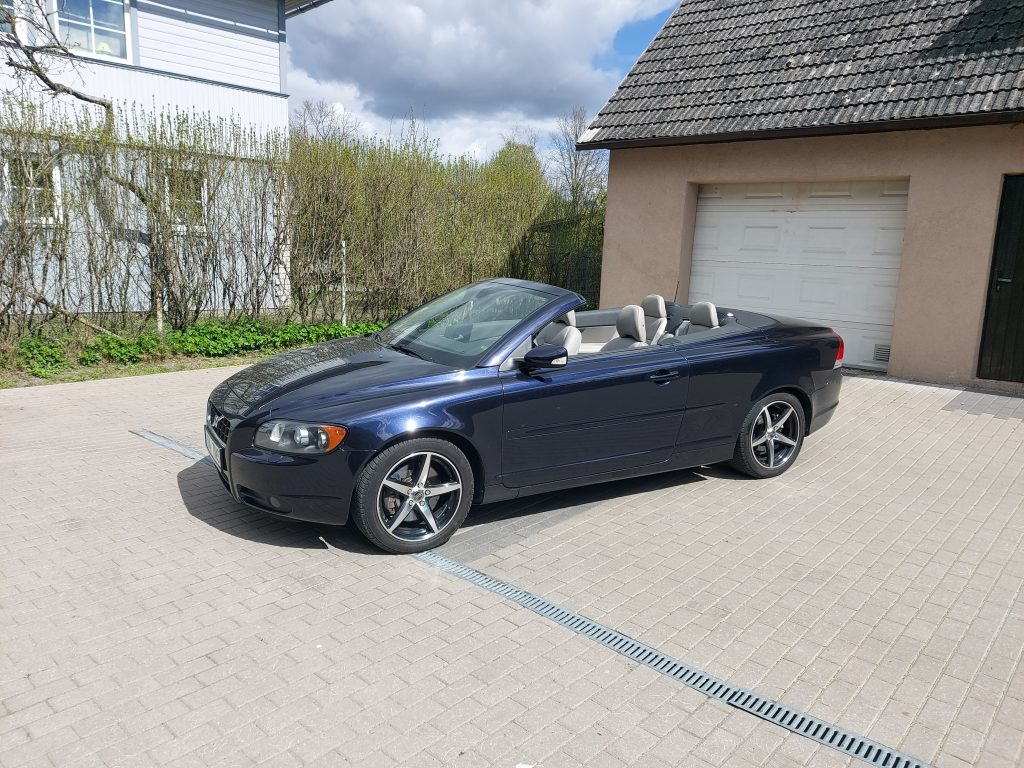 volvo kabriolett autolevi autorent